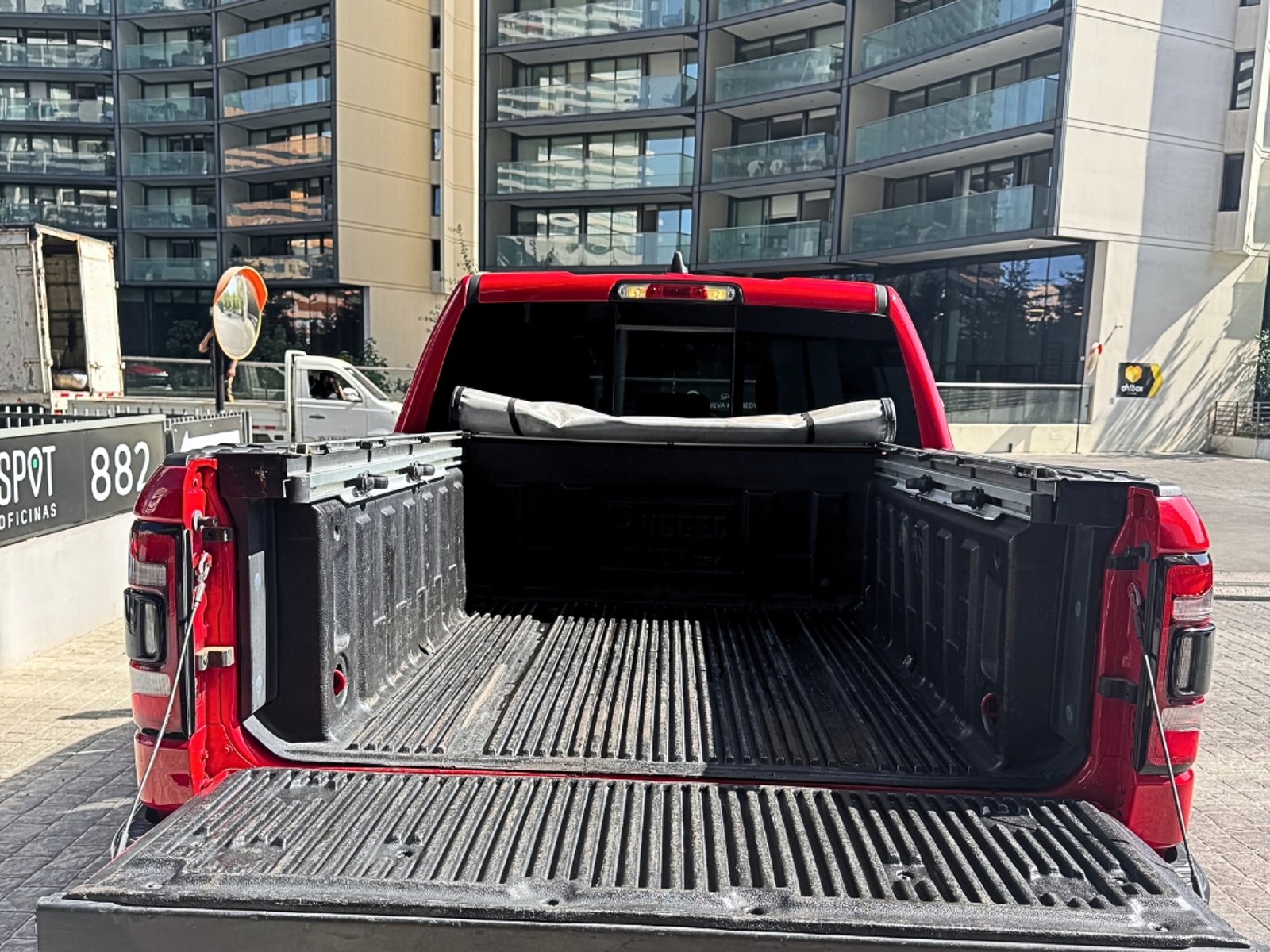 RAM 1500 Rebel 5.7 V8 Crew Cab 2020 - Foto 5 de 15