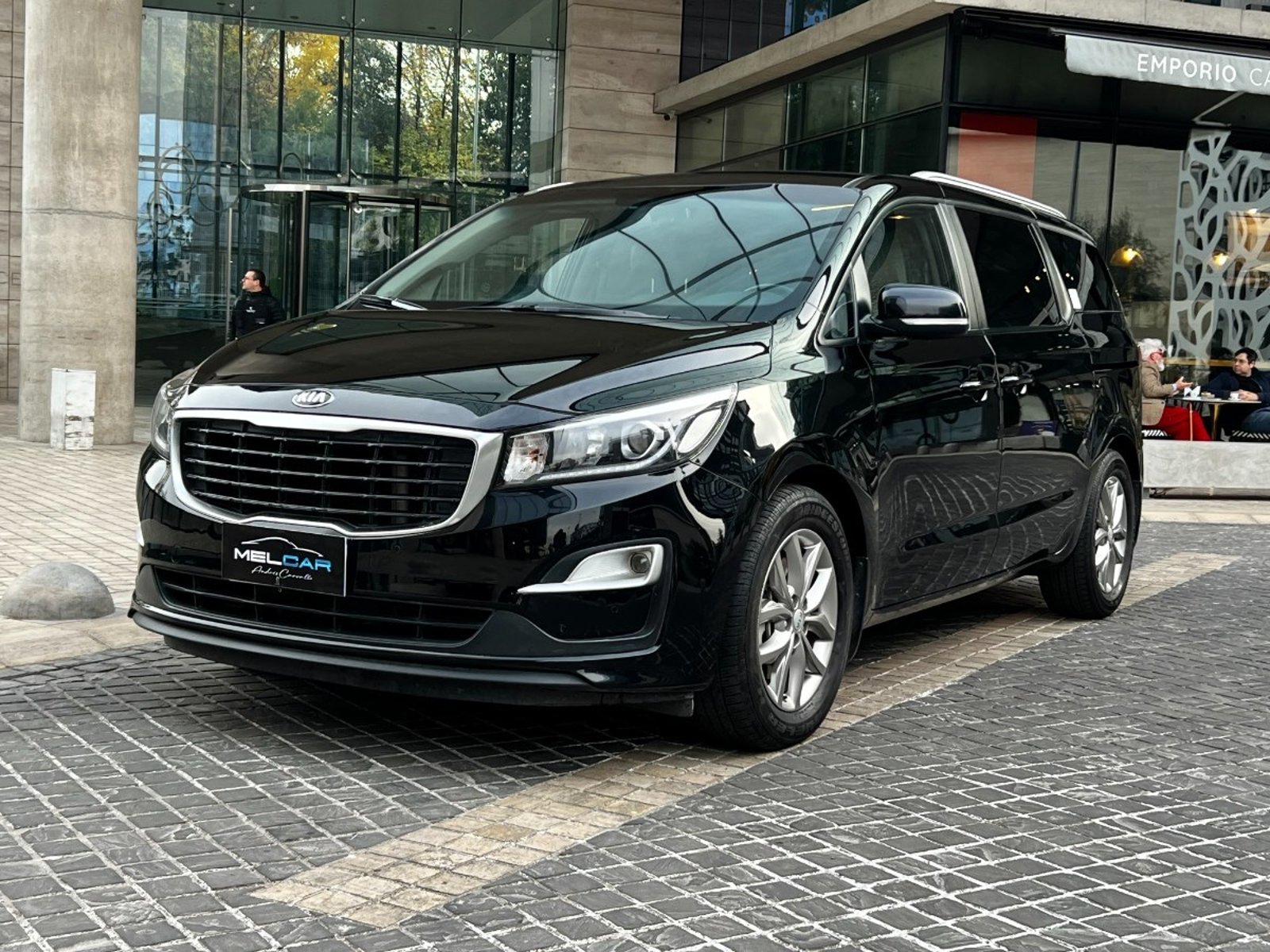 Kia GRAND CARNIVAL EX 2.2 AT 2020 - Foto 3 de 10
