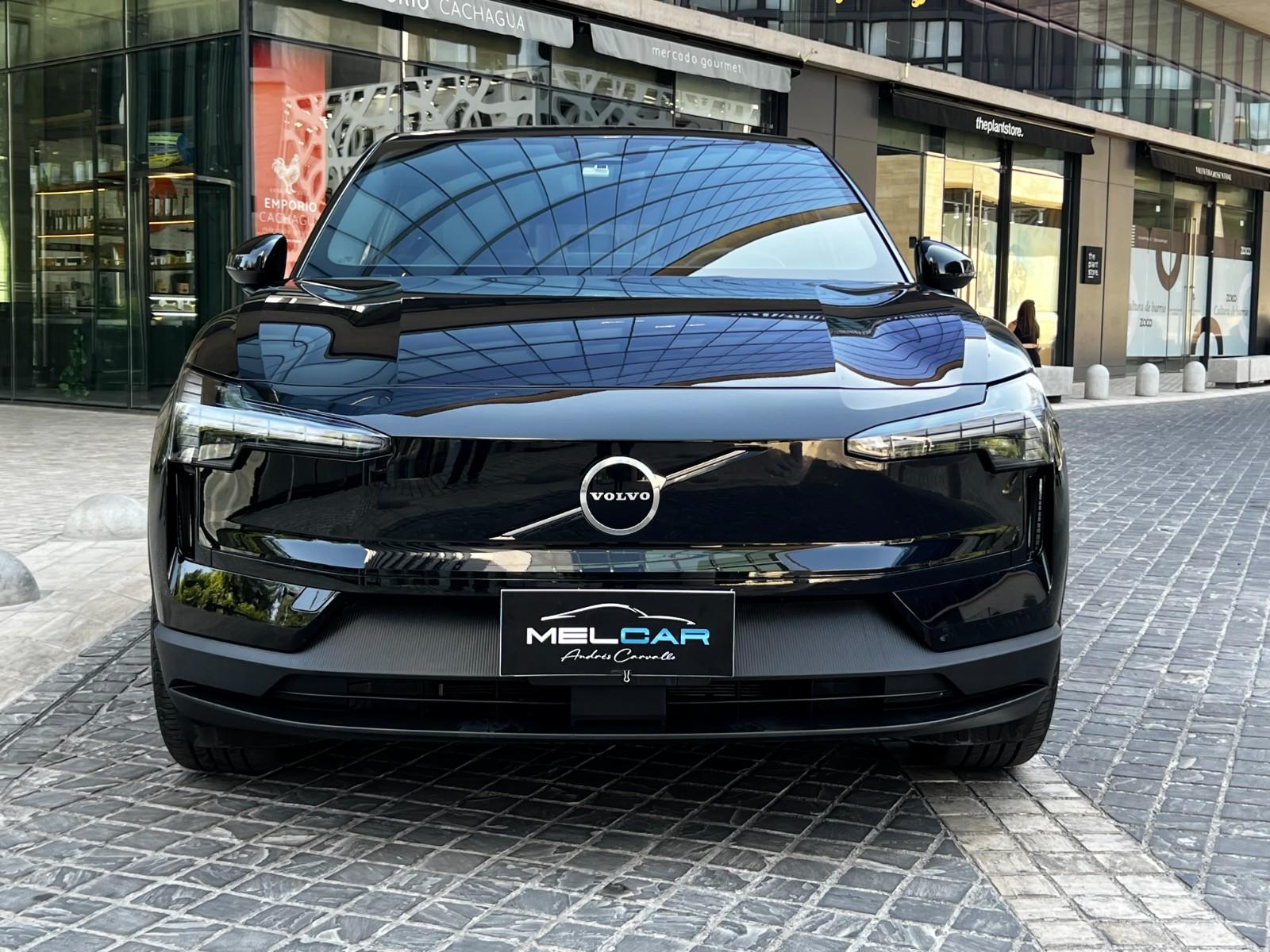 Volvo EX30 CORE 100% ELÉCTRICO 2025 - Imagen 3 de 10