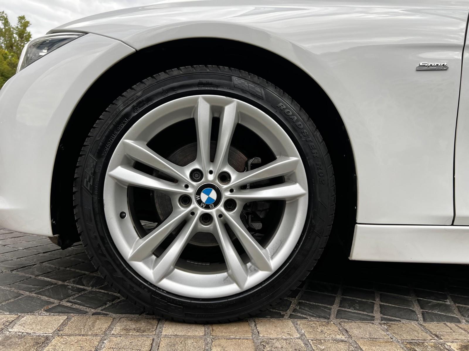 BMW 318 F30 SPORT LINE 2019 - Imagen 8 de 10