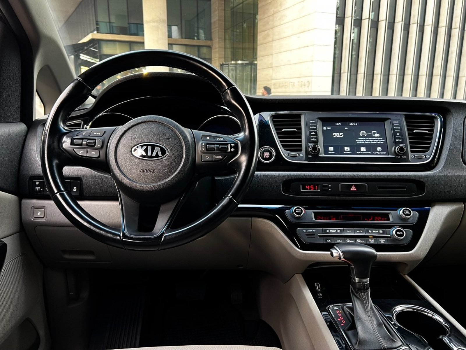 Kia GRAND CARNIVAL EX 2.2 AT 2020 - Imagen 9 de 10