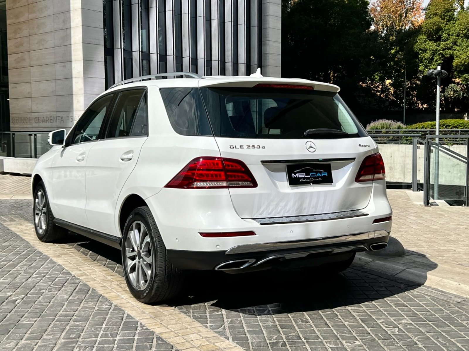 Mercedes-Benz GLE 250 DIESEL 4MATIC 2018 - Imagen 6 de 10