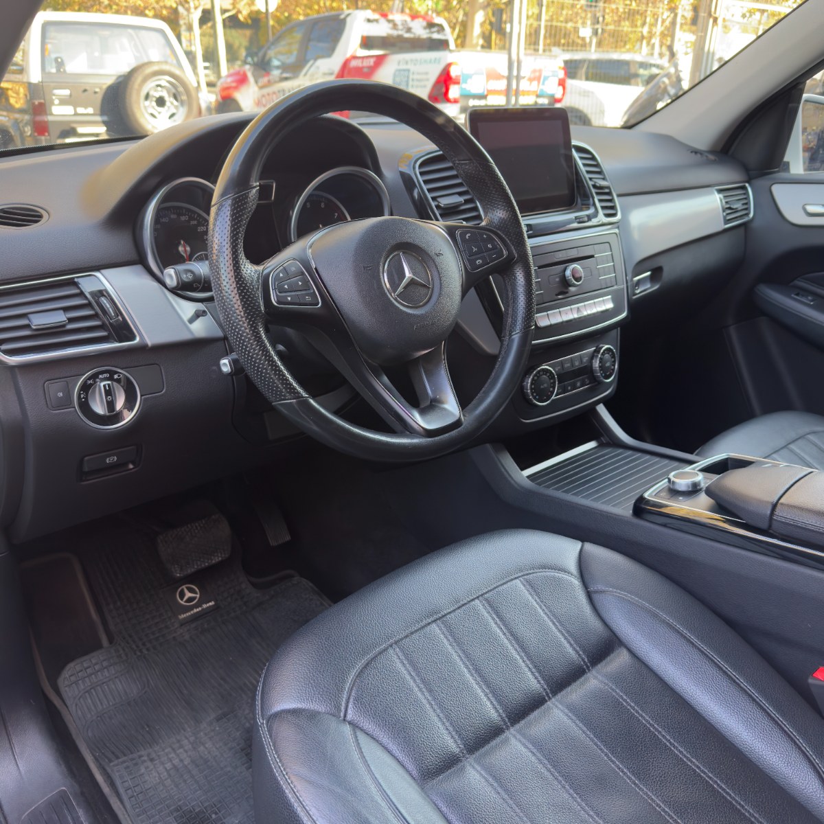 Mercedes-Benz GLE 400 SPORT MANTENCIONES EN LA MARCA 2018 - Imagen 10 de 10