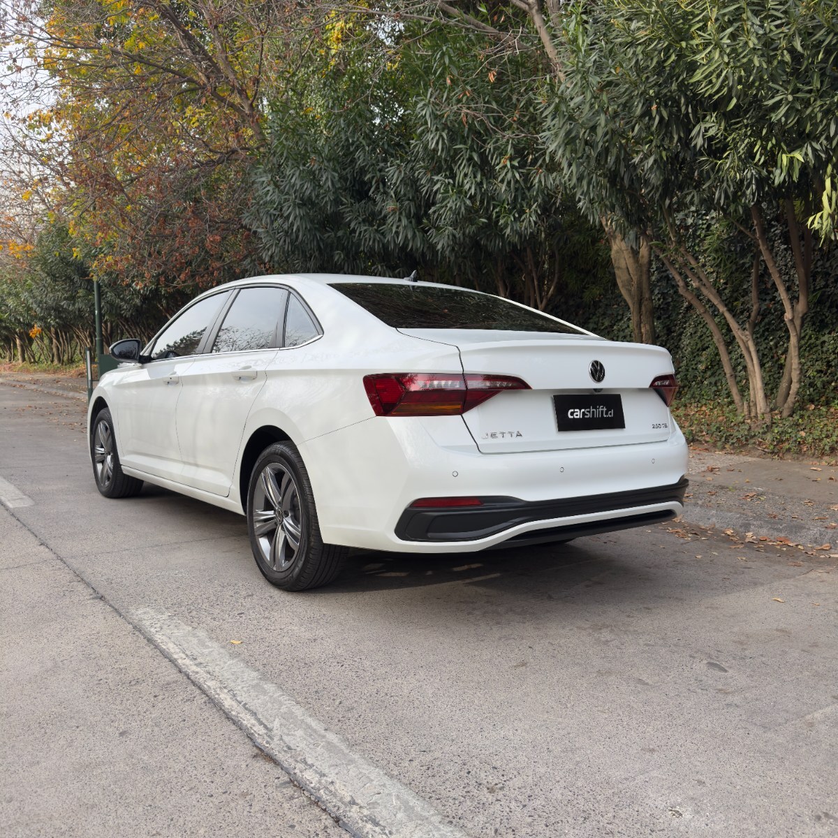 Volkswagen JETTA COMFORTLINE SKY 2023 - Imagen 4 de 10