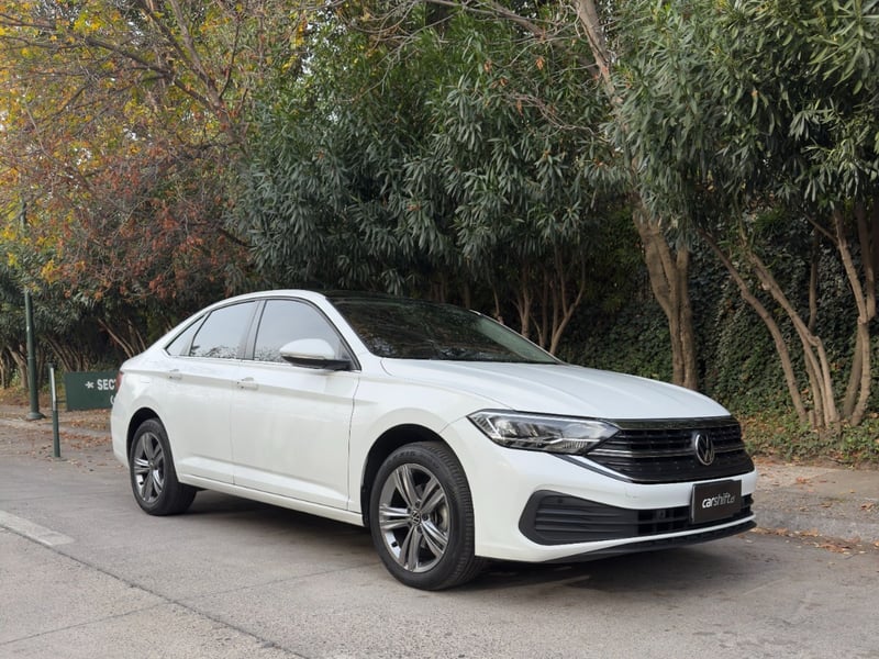 Volkswagen JETTA COMFORTLINE SKY 2023 - Imagen 8 de 10