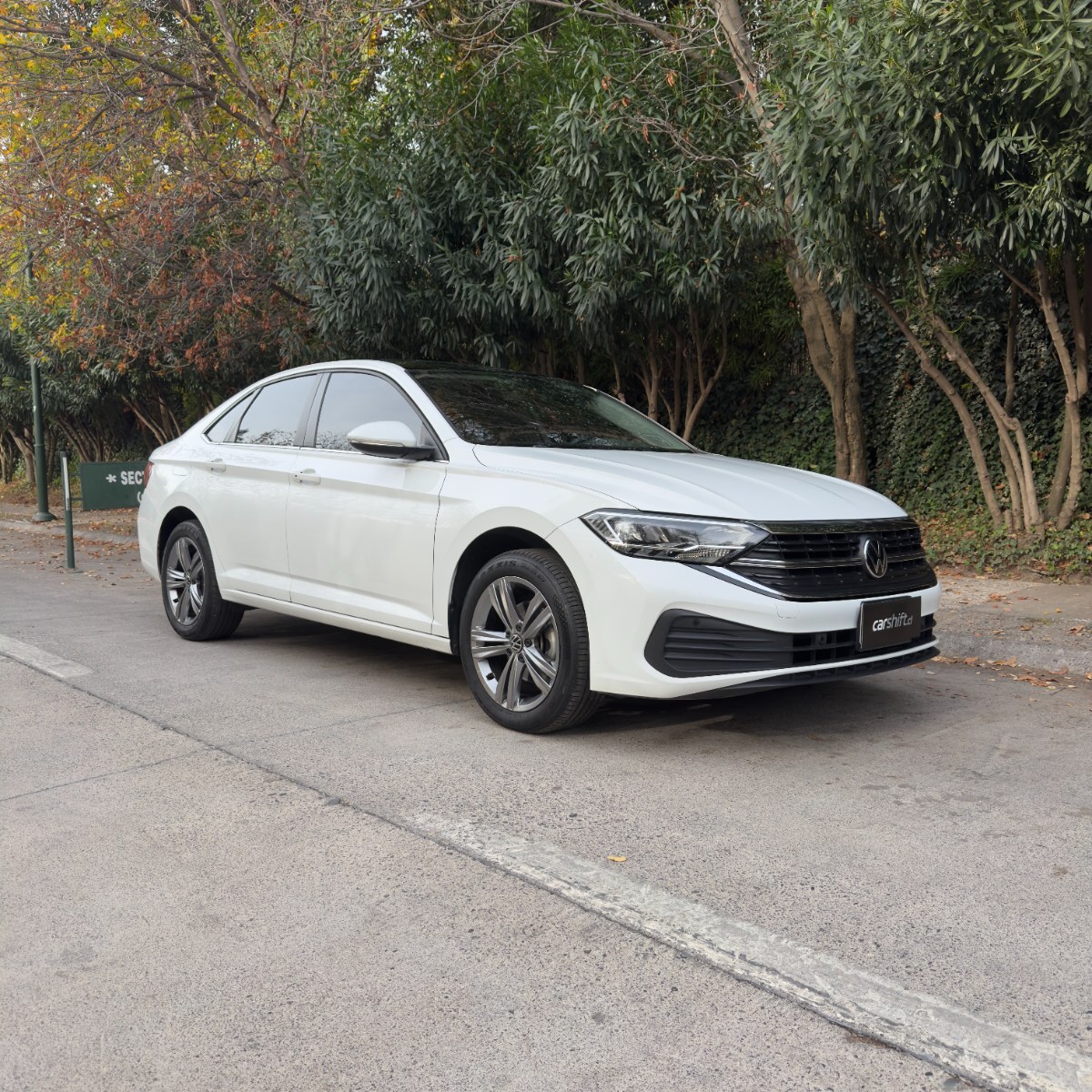 Volkswagen JETTA COMFORTLINE SKY 2023 - Imagen 8 de 10
