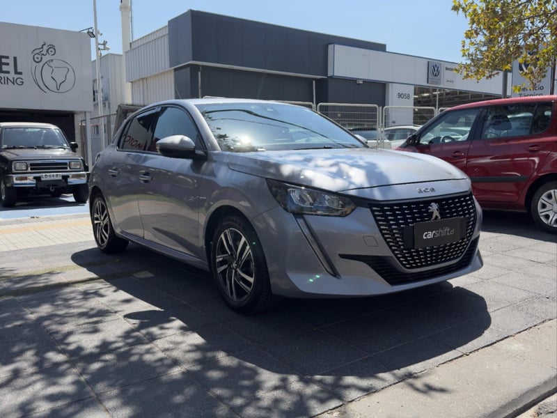 Peugeot 208 ALLURE 2022 - Imagen 8 de 10