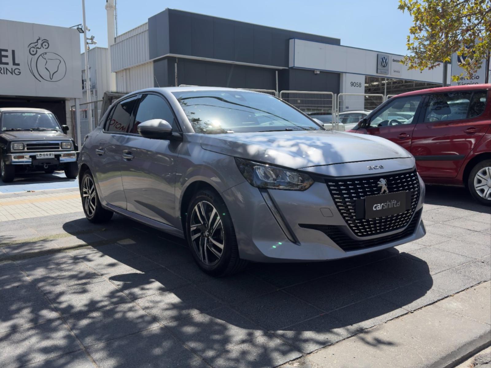 Peugeot 208 ALLURE 2022 - Imagen 8 de 10