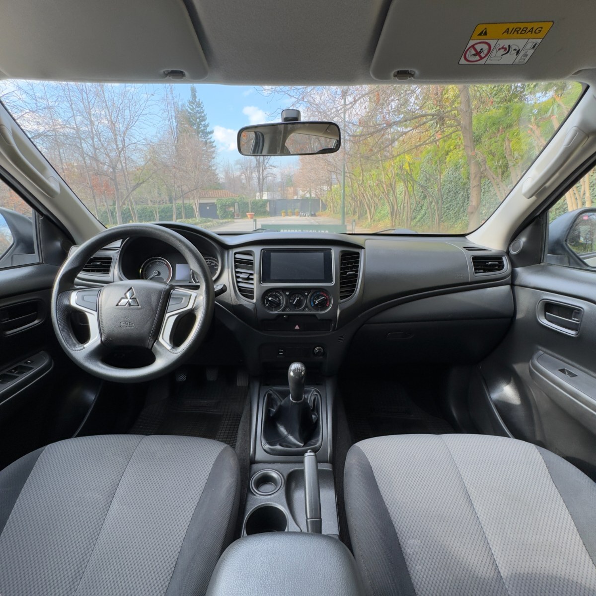 Mitsubishi L200 WORK CR 2022 - Imagen 9 de 10