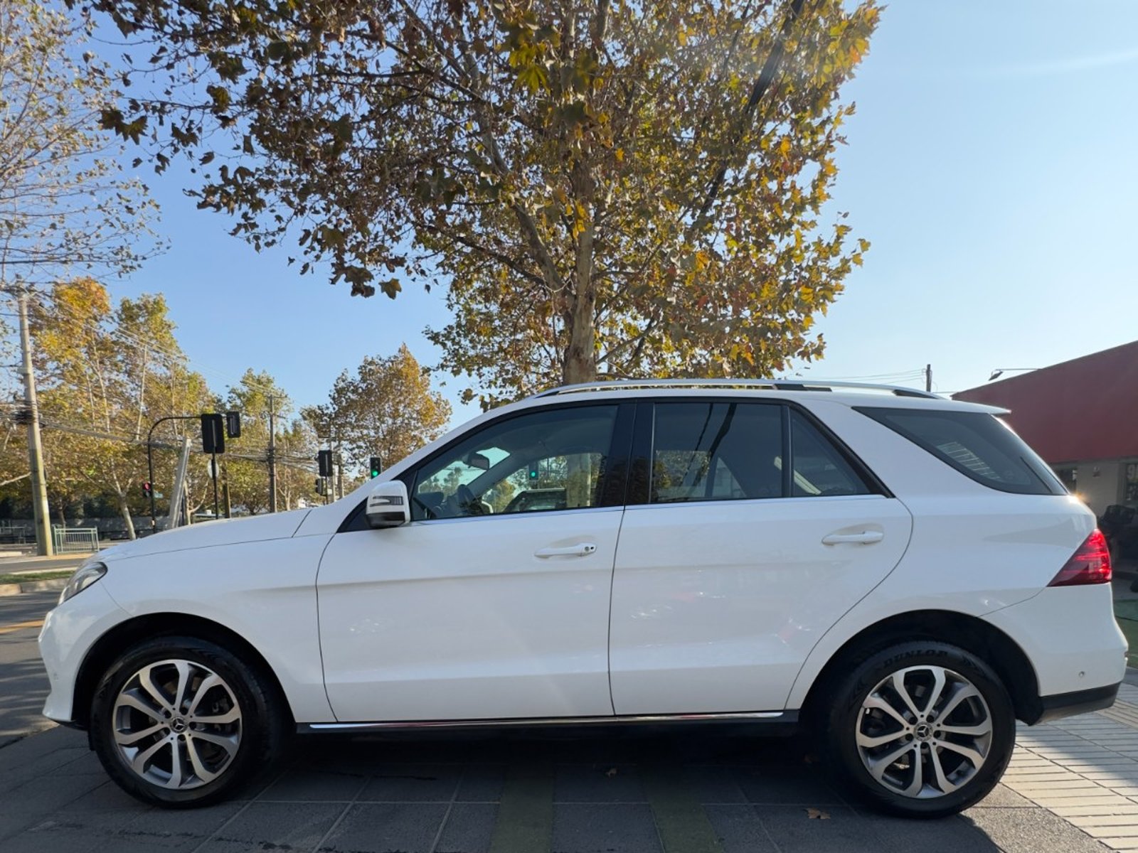 Mercedes-Benz GLE 400 SPORT MANTENCIONES EN LA MARCA 2018 - Foto 3 de 10