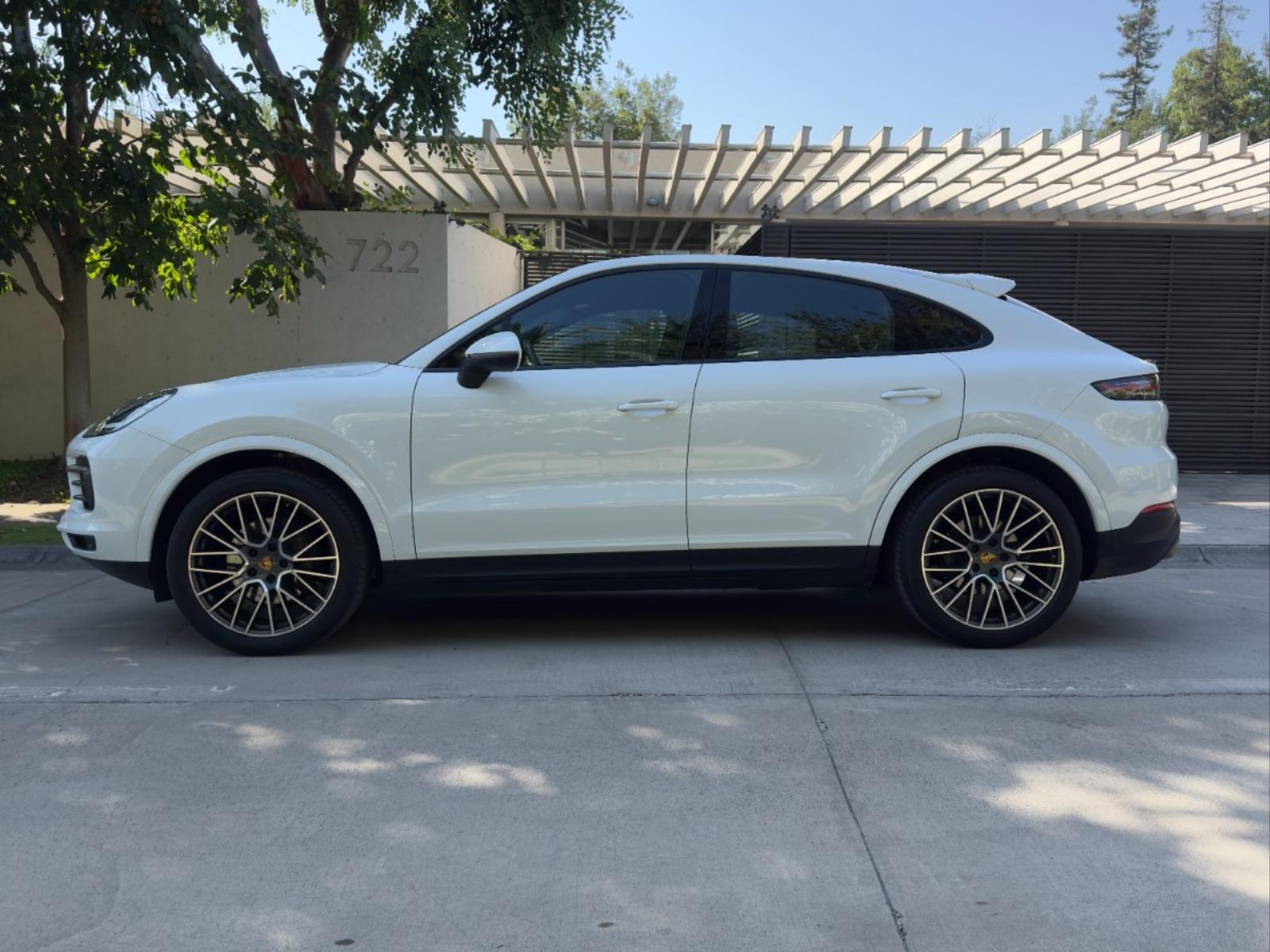Porsche CAYENNE COUPE 2021 - Foto 2 de 10