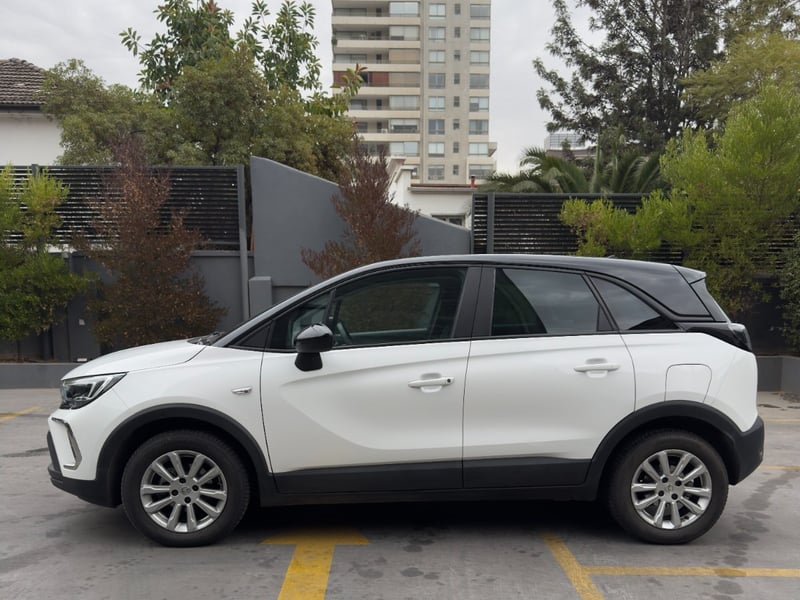 Opel CROSSLAND TURBODIÉSEL MT6 2023 - Imagen 3 de 10