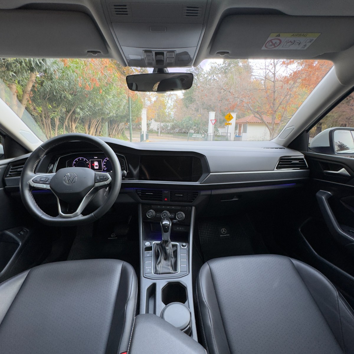 Volkswagen JETTA COMFORTLINE SKY 2023 - Imagen 9 de 10