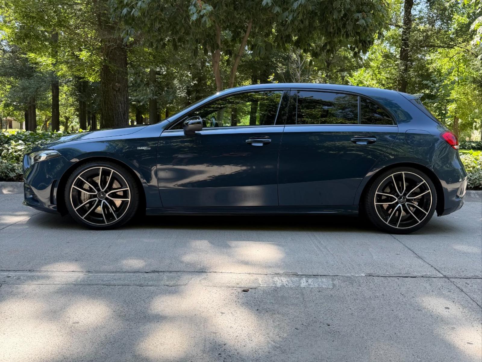Mercedes-Benz A35 AMG HB 2020 - Foto 2 de 10