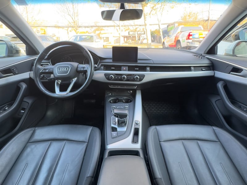 Audi A4 1.4 TFSI DESIGN 2018 - Imagen 7 de 10