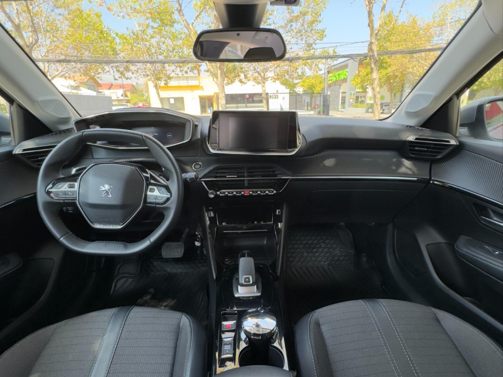 Peugeot 208 ALLURE 2022 - Imagen 9 de 10