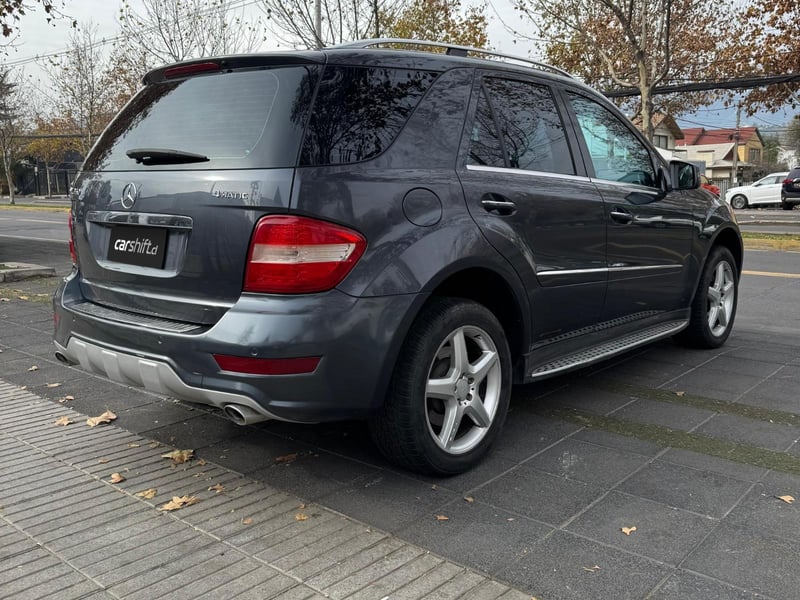 Mercedes-Benz ML 350 4MATIC LOOK AMG 2012 - Imagen 6 de 10