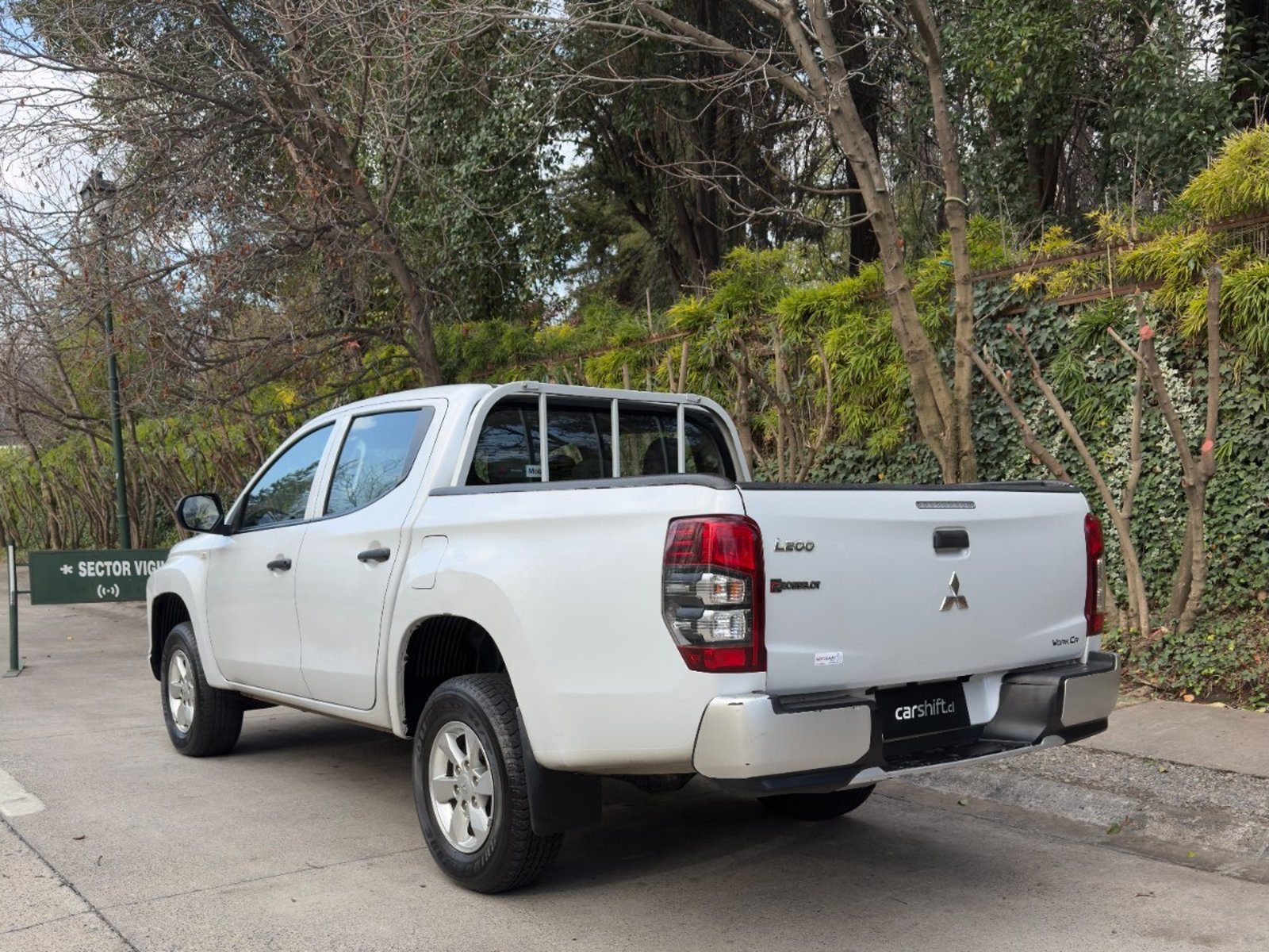 Mitsubishi L200 WORK CR 2022 - Foto 4 de 10