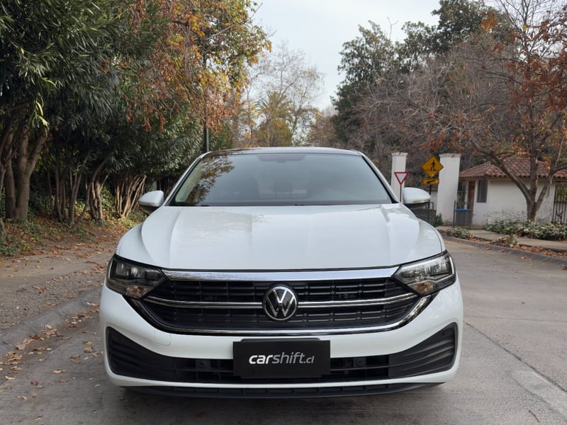 Volkswagen JETTA COMFORTLINE SKY 2023