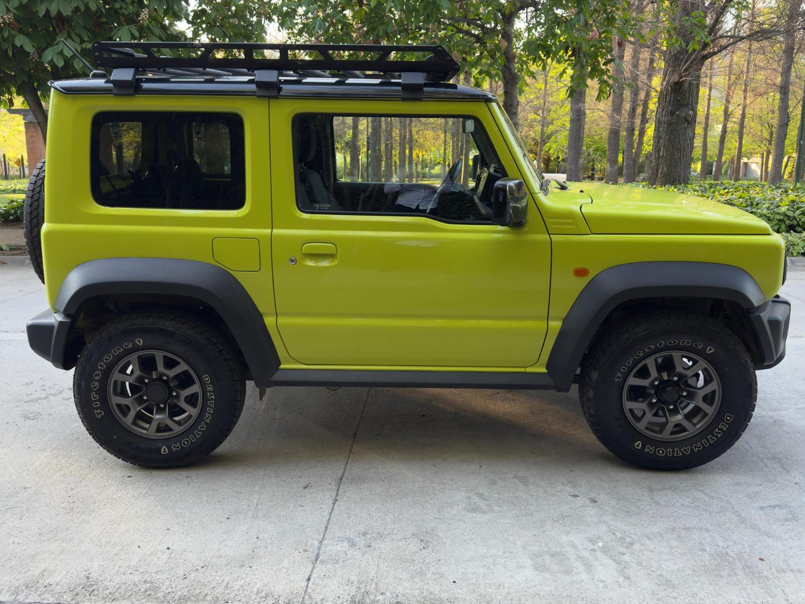 Suzuki JIMNY GLX 4X4 UNICO DUEÑO 2023 - Imagen 7 de 10