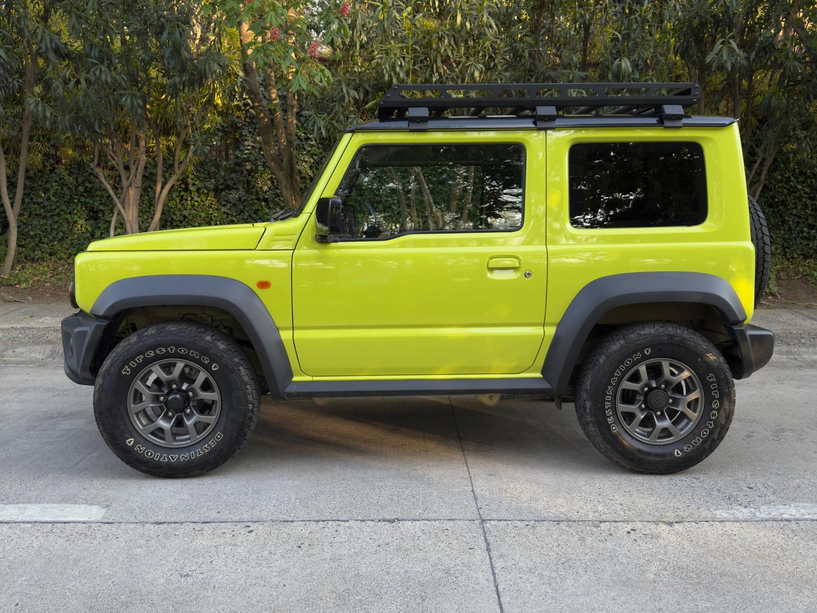 Suzuki JIMNY GLX 4X4 UNICO DUEÑO 2023 - Foto 3 de 10