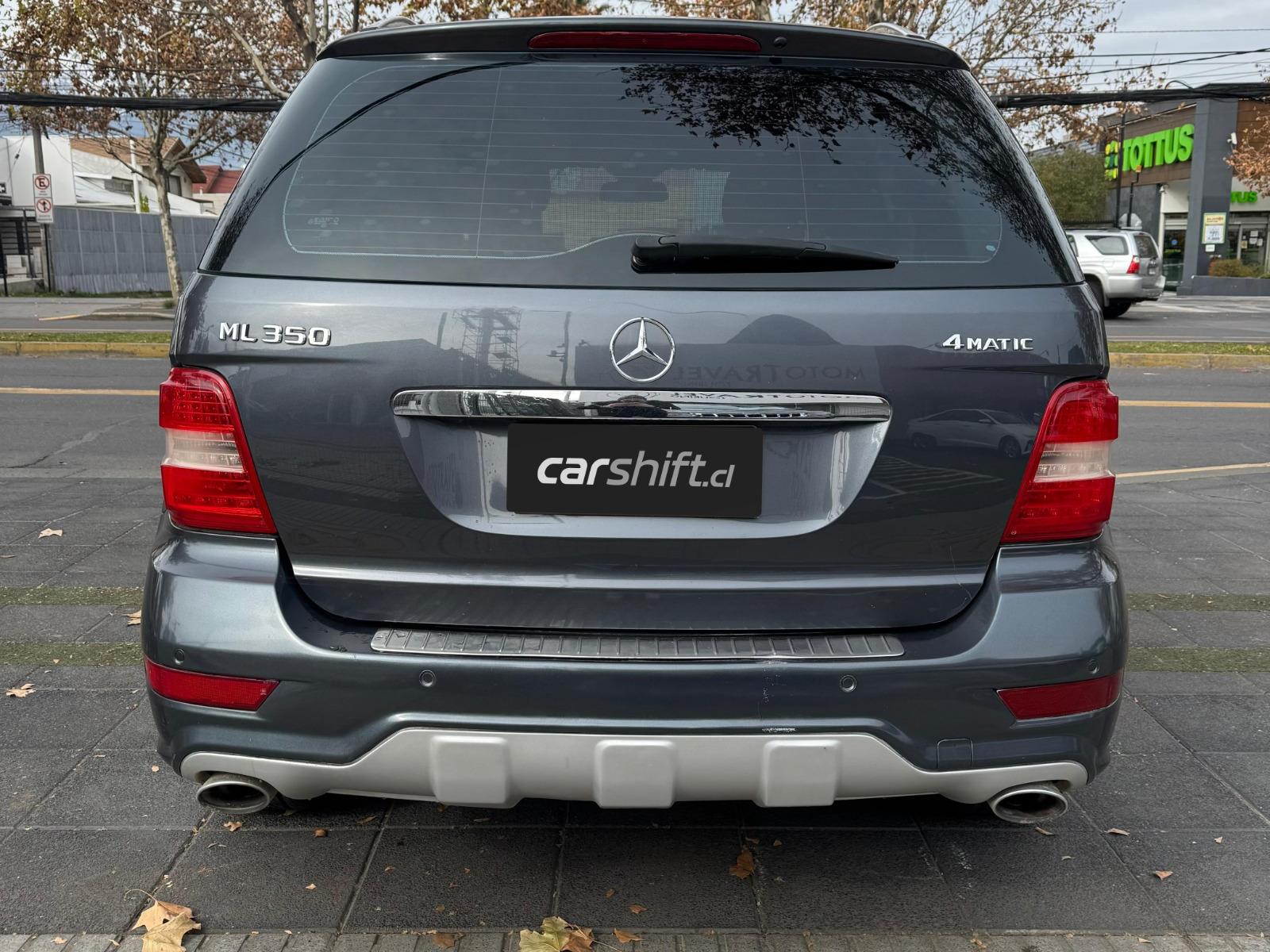 Mercedes-Benz ML 350 4MATIC LOOK AMG 2012 - Foto 5 de 10