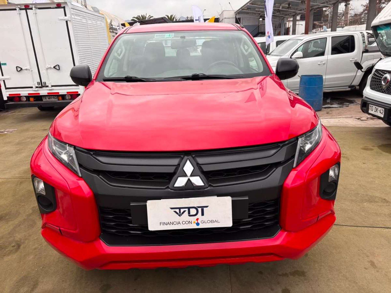 Mitsubishi L200 2023 - Foto 2 de 10