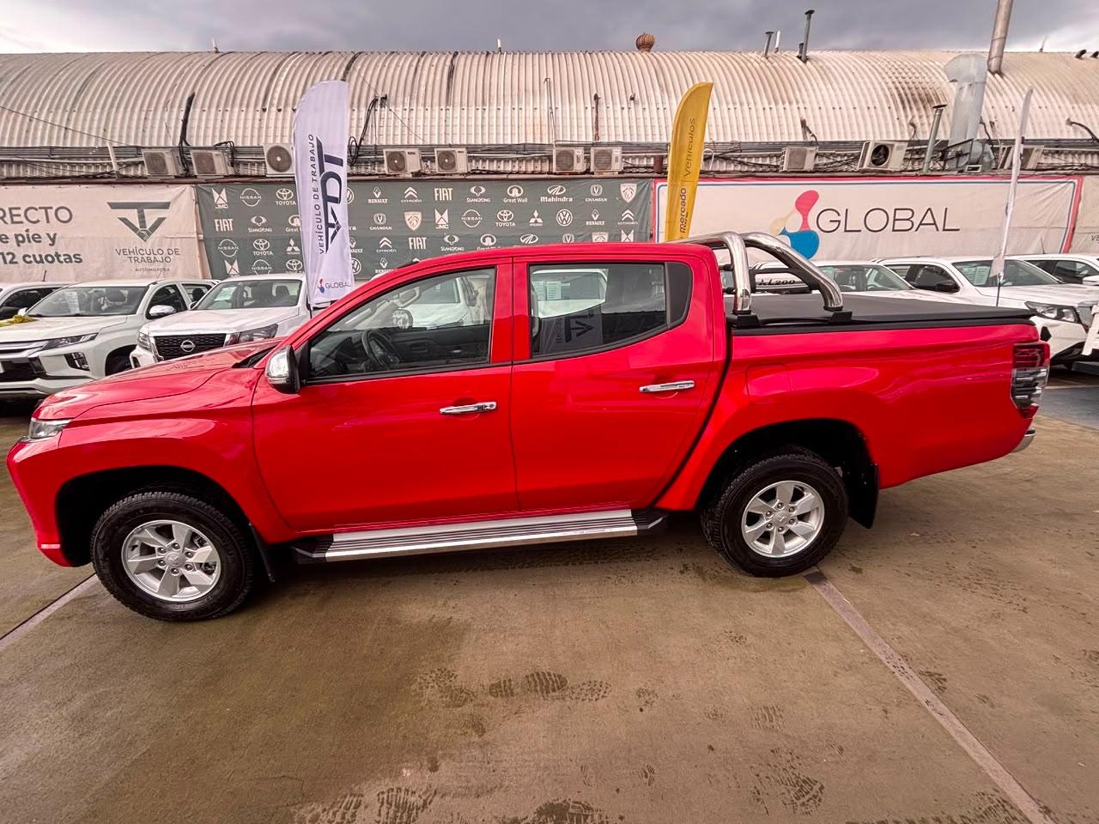 Mitsubishi L200 2023 - Foto 5 de 10