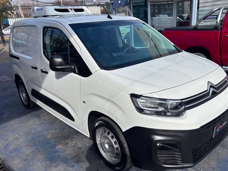Citroën BERLINGO K9 1.6 2022