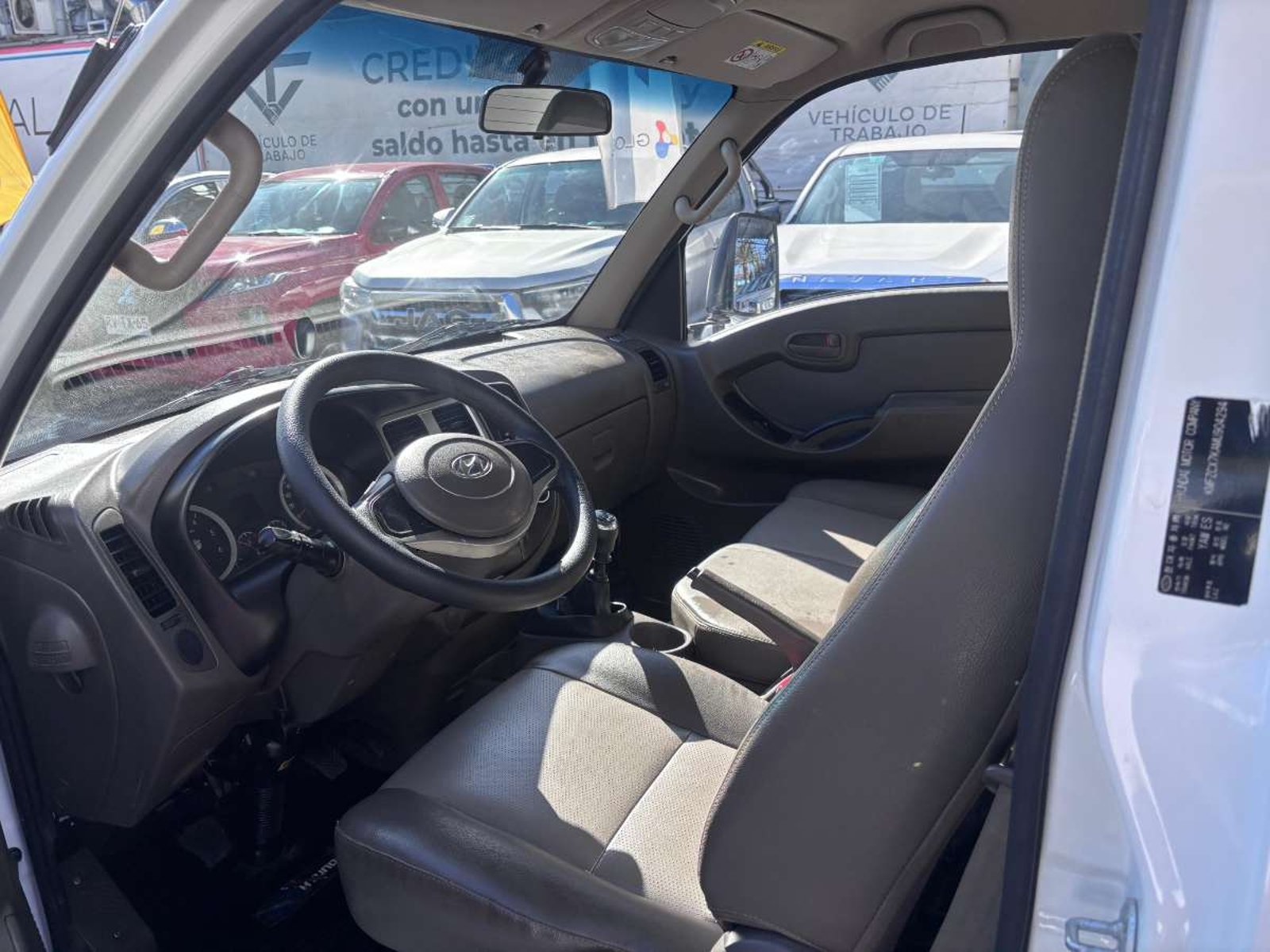 Hyundai PORTER II HI SUPER DOHC 2.5 2022 - Imagen 9 de 10
