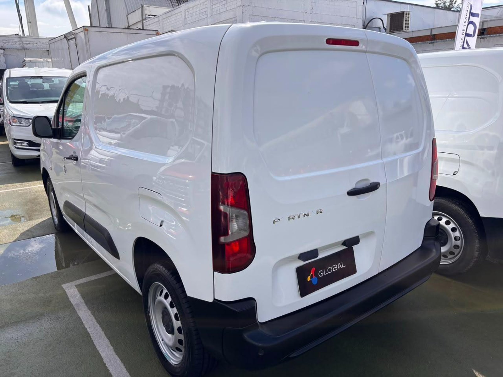Peugeot PARTNER L1 HDI 1.6 2022 - Imagen 6 de 10