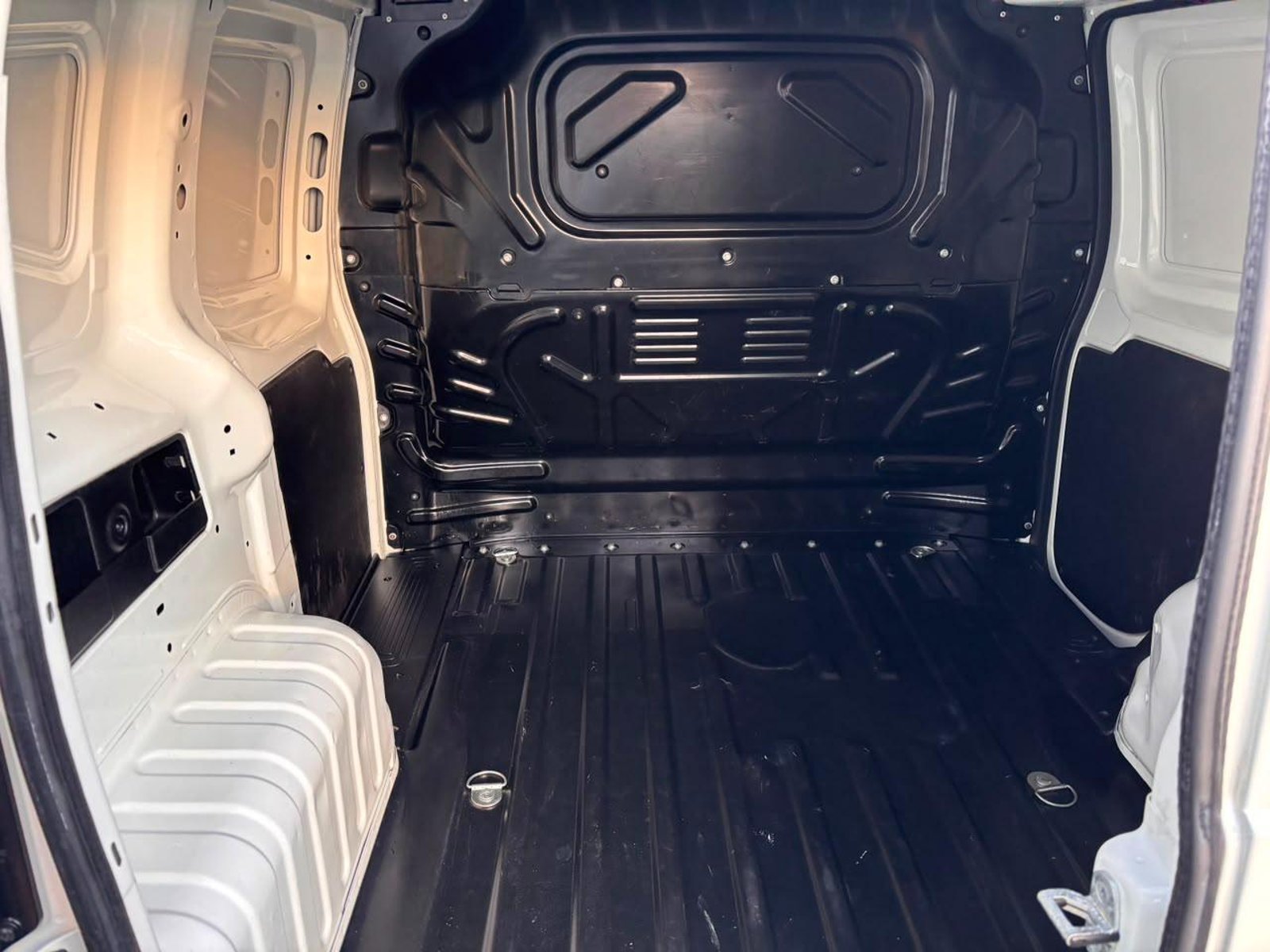 RAM VAN 700 CITY 2023 - Imagen 9 de 10