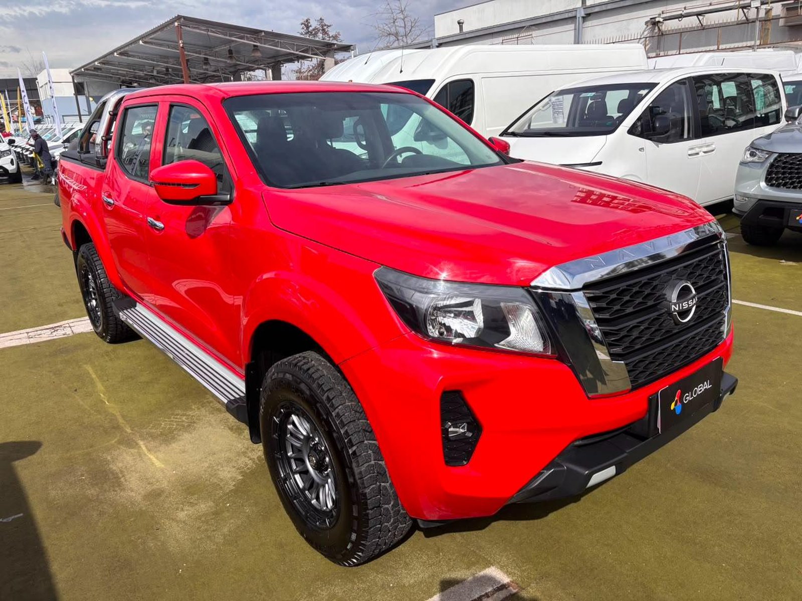 Nissan NAVARA XE 4X2 2.3 DIESEL 2024 - Imagen 3 de 10