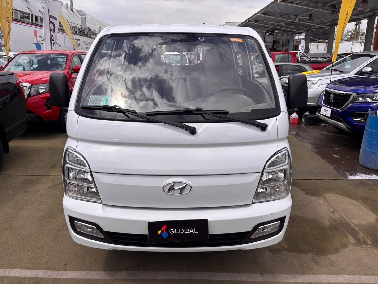 Hyundai PORTER 2024 - Foto 2 de 10