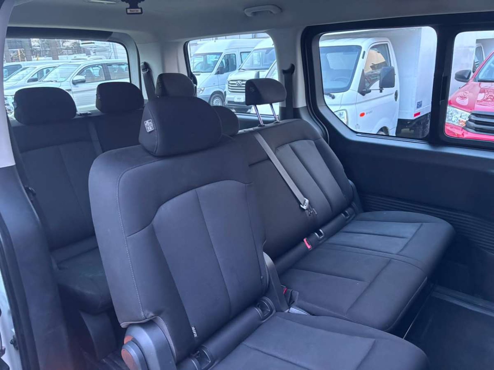 Hyundai STARIA US4 CRDI 2.2 AUT 2023 - Imagen 9 de 10