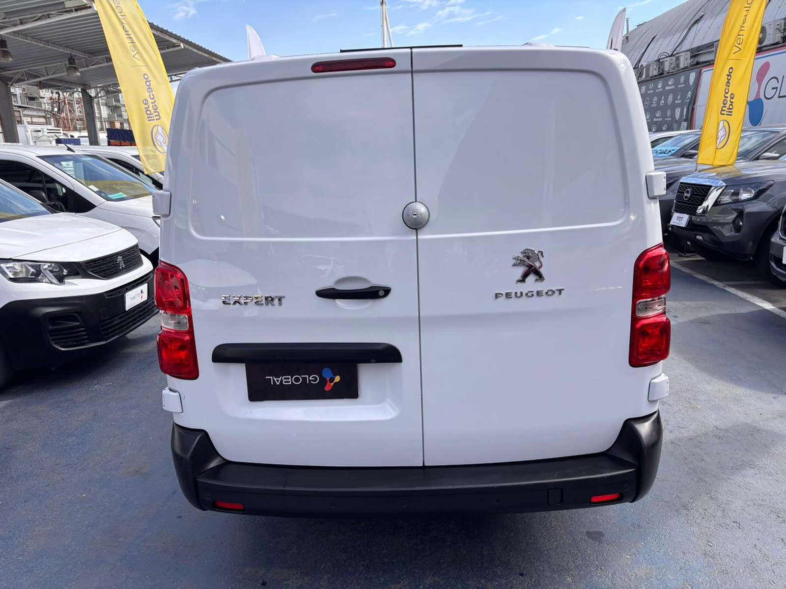 Peugeot EXPERT Premium Long 2.0 HDi 2024 - Imagen 7 de 10