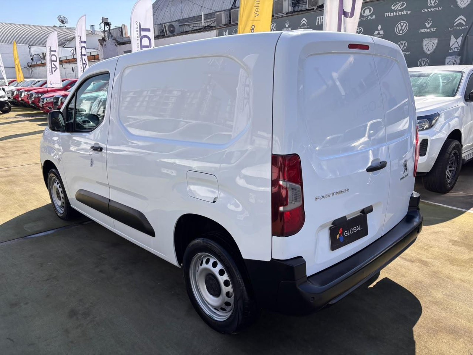 Peugeot PARTNER L1 1.6 Diesel 2021 - Imagen 6 de 10