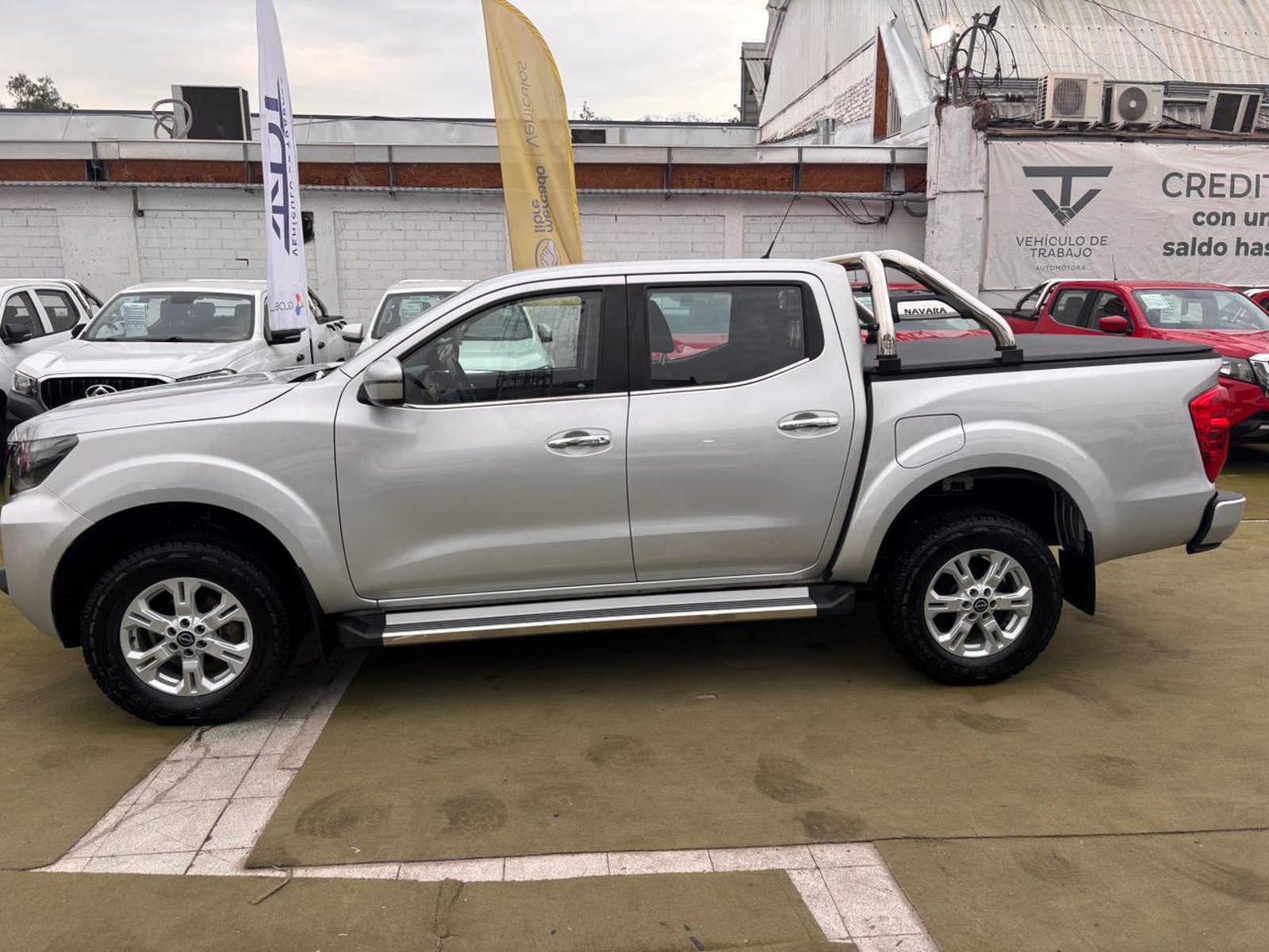 Nissan NAVARA XE 4X4 AT 2.3 DIESEL 2023 - Imagen 5 de 10