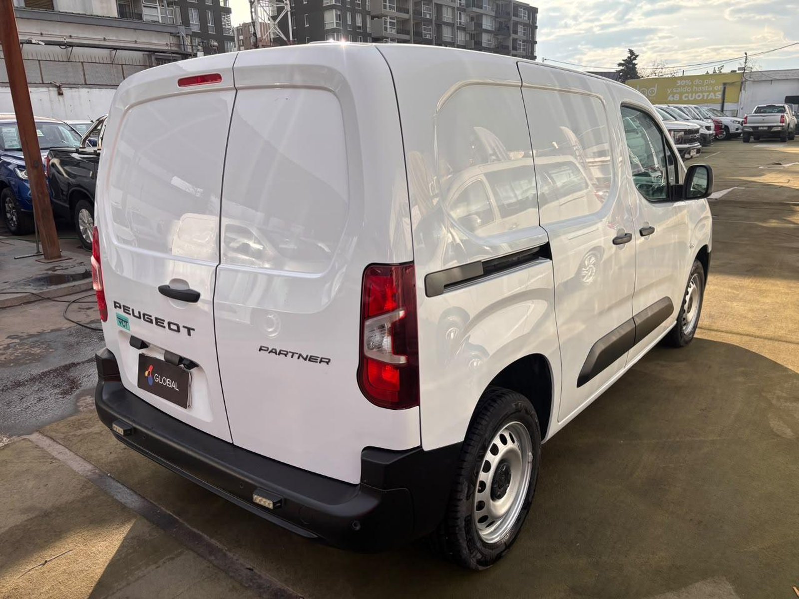 Peugeot PARTNER L1 1.5 BlueHDi 2025 - Imagen 8 de 10