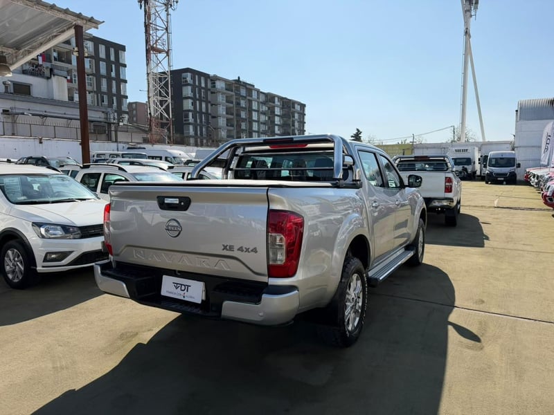 Nissan NAVARA XE 4X4 AT 2.3 DIESEL 2024 - Imagen 8 de 10