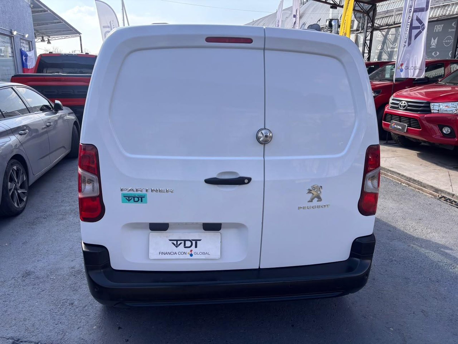 Peugeot PARTNER 2023 - Imagen 7 de 10