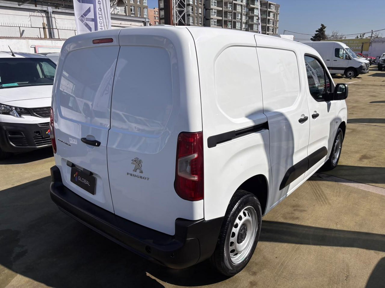 Peugeot PARTNER L1 1.6 Diesel 2021 - Imagen 8 de 10