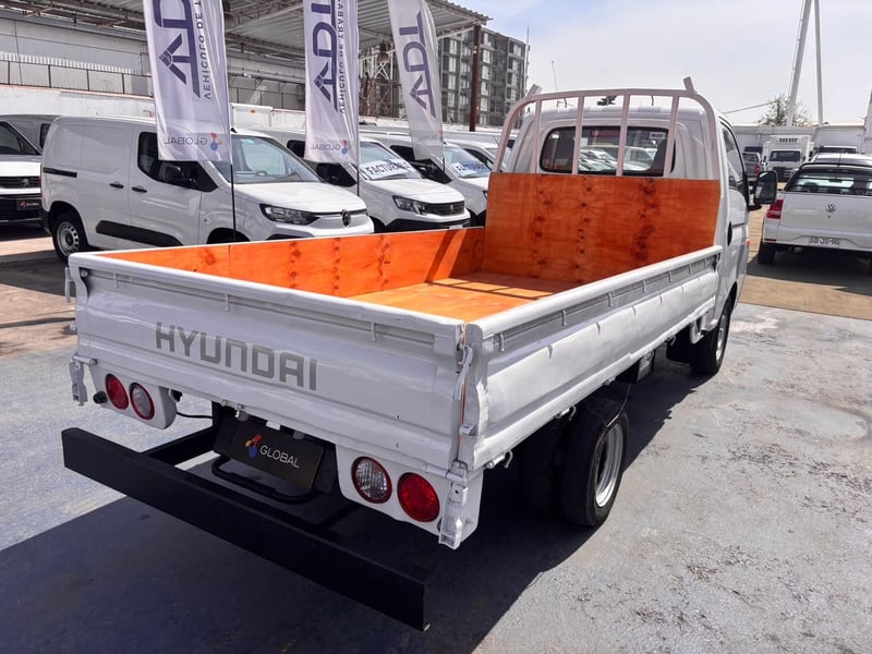 Hyundai PORTER II HI SUPER DOHC 2.5 2022 - Imagen 8 de 10