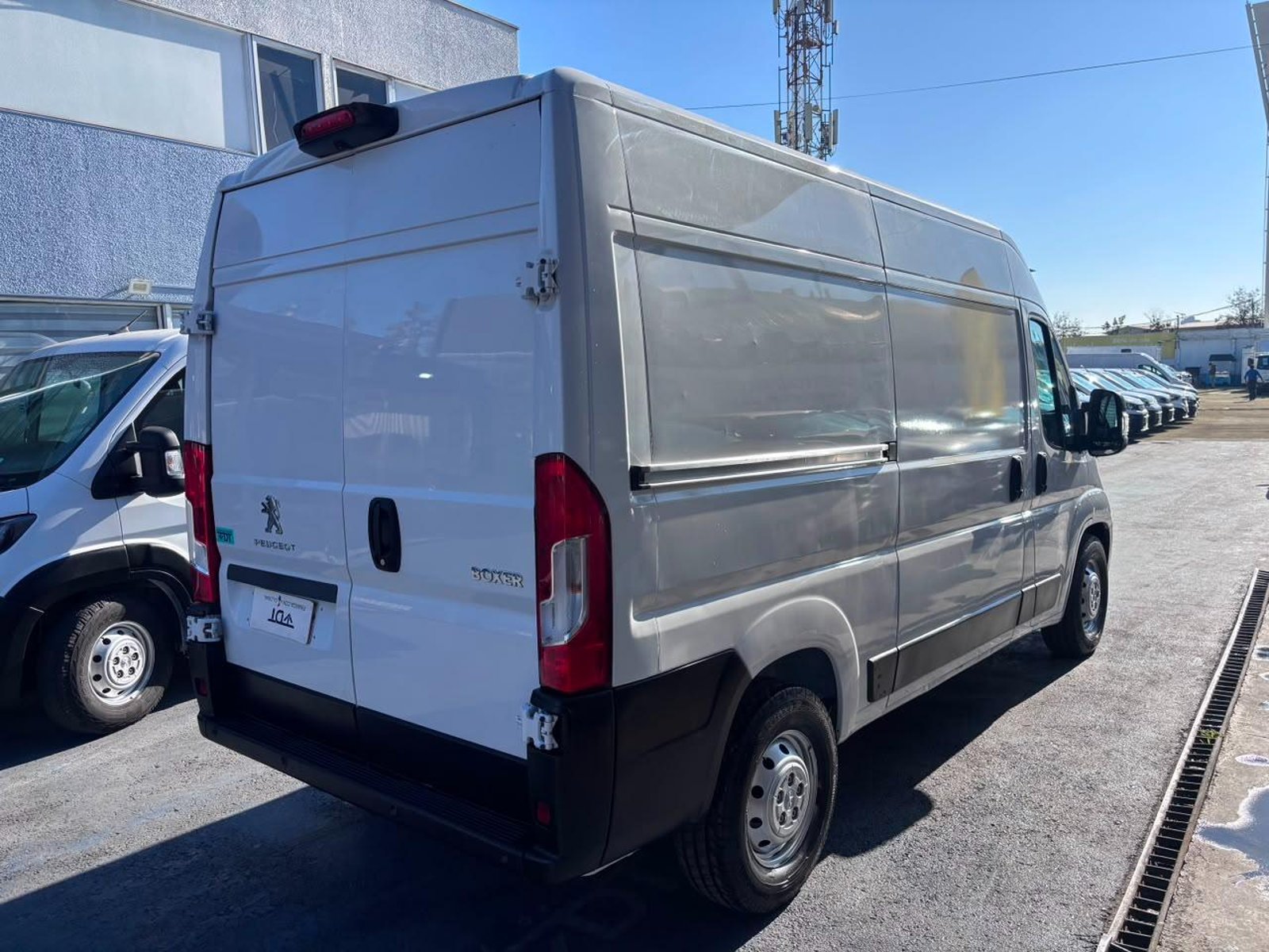 Peugeot BOXER - FURGON 2023 - Imagen 8 de 10