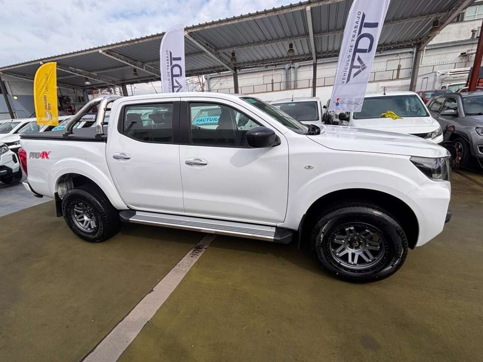 Nissan NAVARA SE 4X4 2.3 2023 - Foto 5 de 10