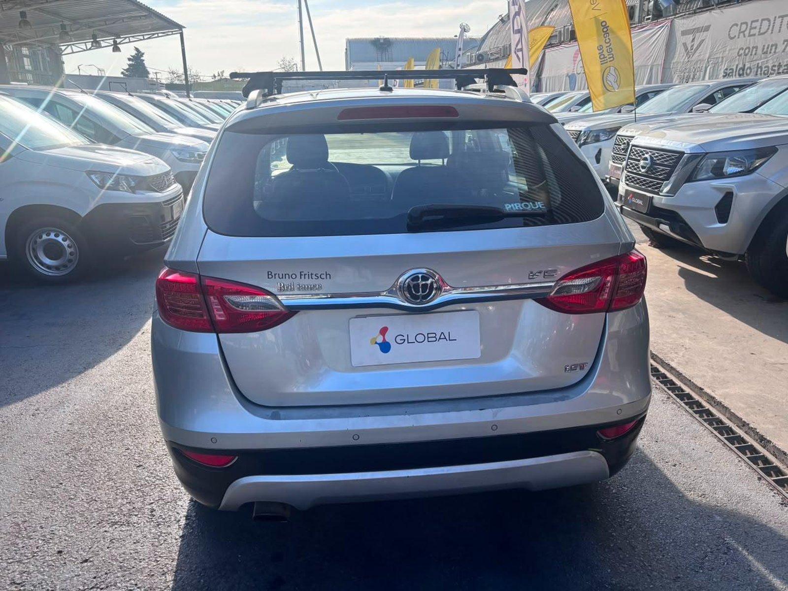 Brilliance V5 2015 - Imagen 7 de 10