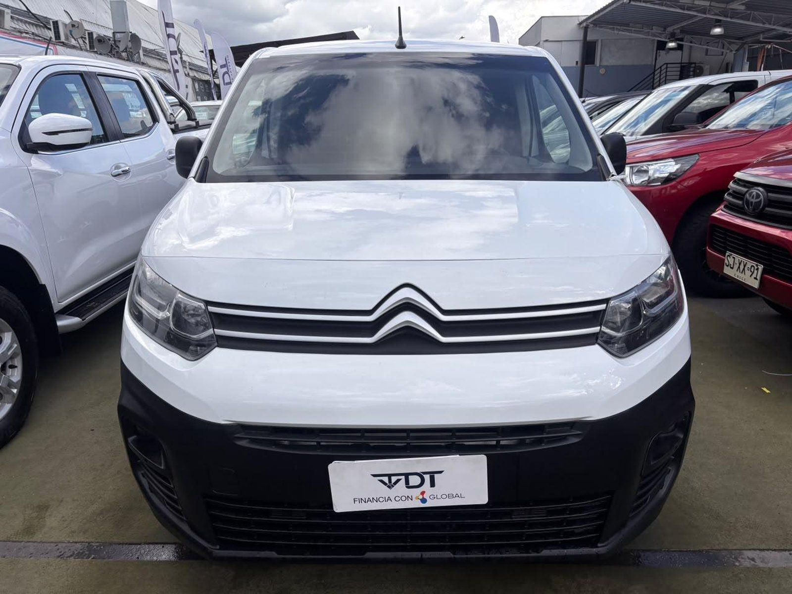 Citroën Berlingo 2022 - Foto 2 de 10