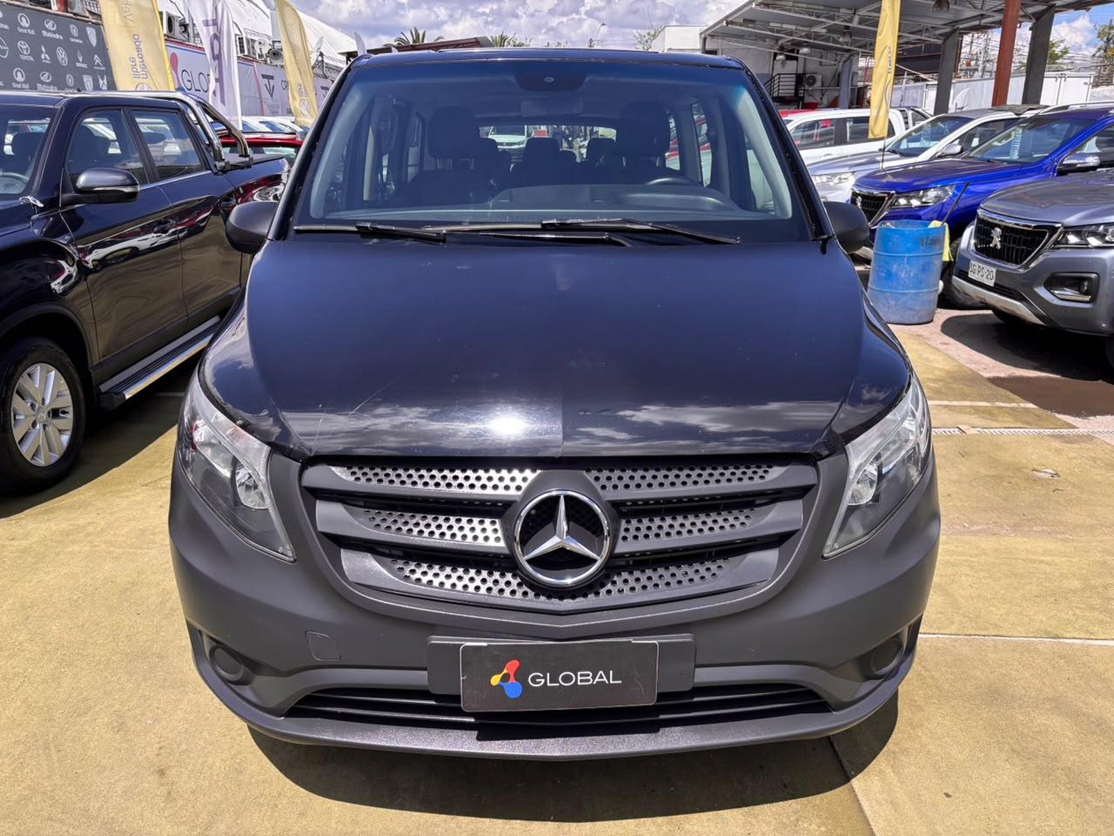 Mercedes-Benz VITO TOURER 114 CDI 2.1 Diesel 2018 - Foto 2 de 10