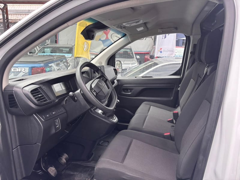 Citroën Jumpy Furgón Confort Largo 2.0 HDi 2025 - Imagen 10 de 10