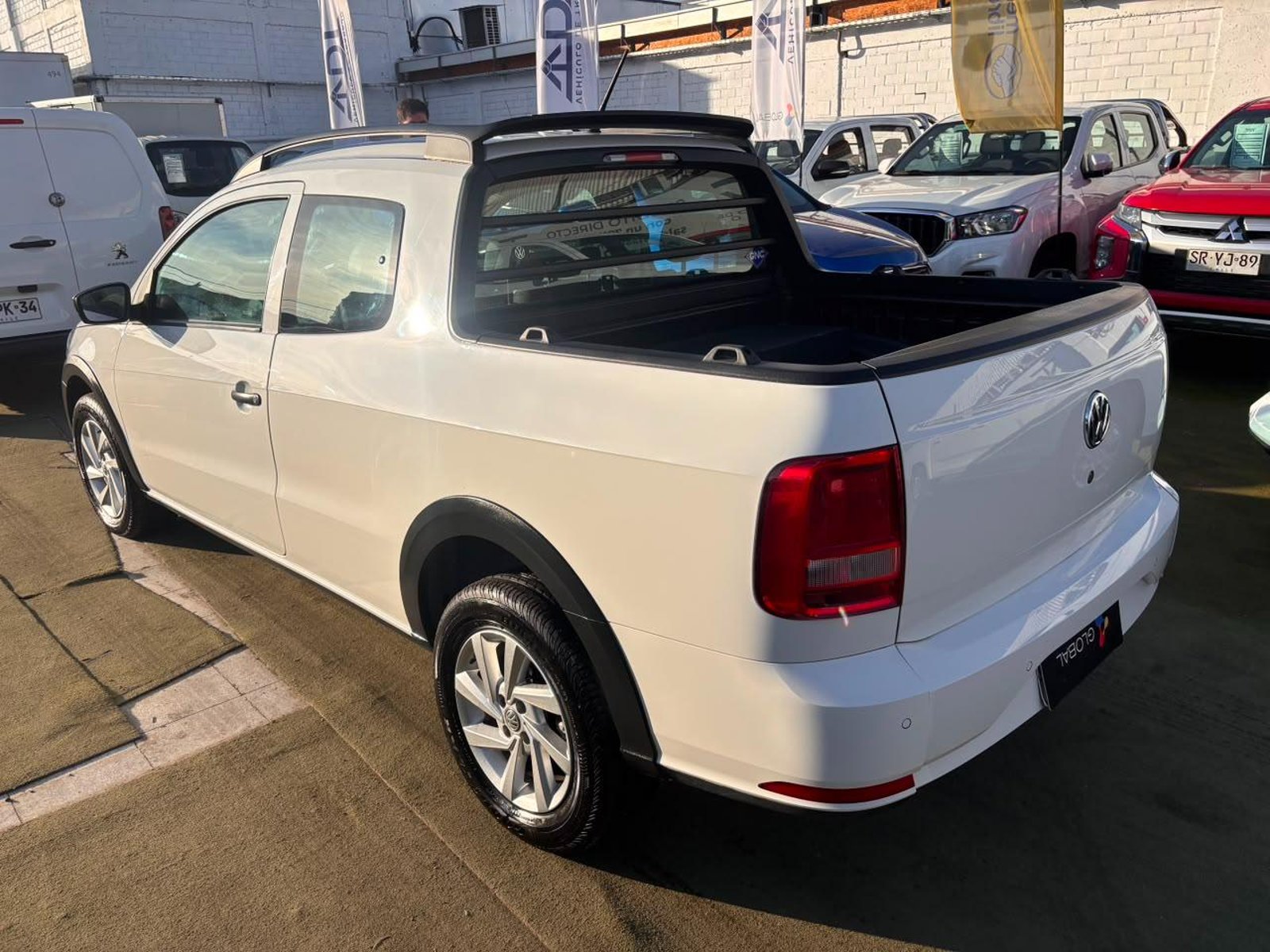 Volkswagen SAVEIRO Cabina Extendida 1.6 2022 - Imagen 6 de 10